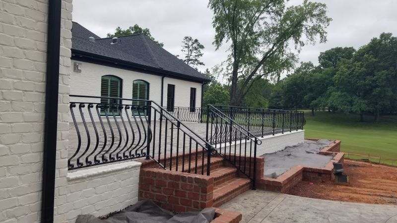 Aluminum Bowed Picket